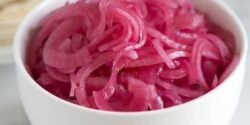 طرز تهیه ترشی پیاز قرمز و سفید رستورانی مرحله به مرحله