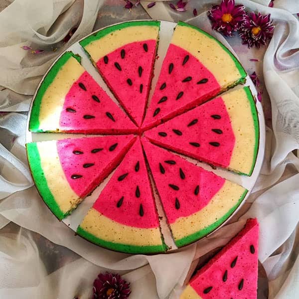 طرز تهیه کیک هندوانه ای یلدایی