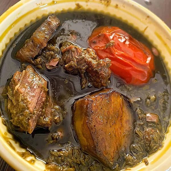 طرز تهیه خورش قورمه سبزی گیلانی