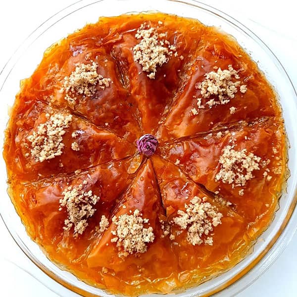 طرز تهیه باقلوا گردویی