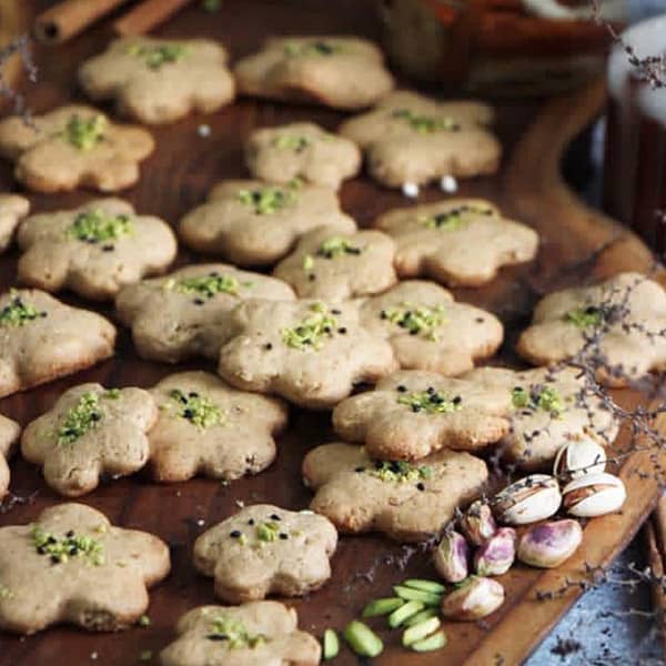 طرز تهیه بیسکویت گردویی