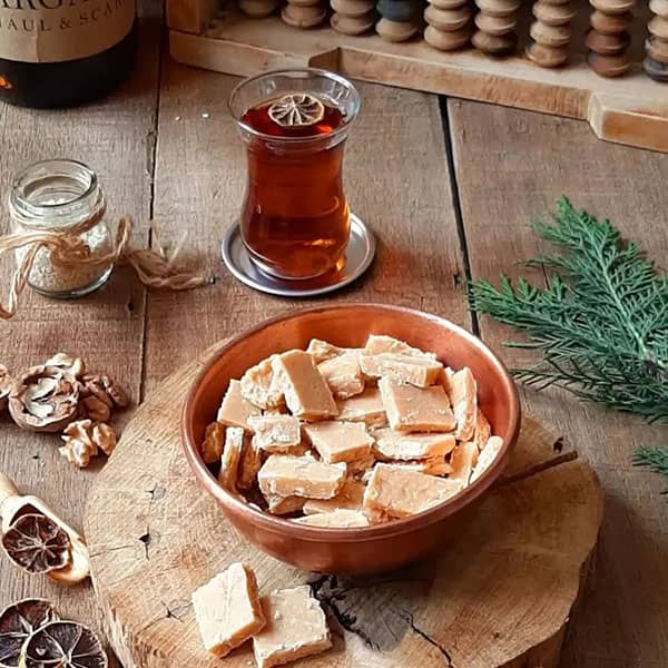 طرز تهیه آبنبات شیری