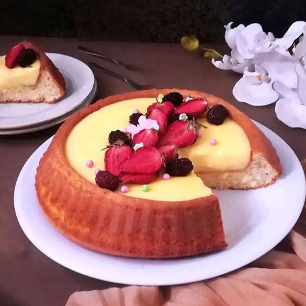 طرز تهیه کیک وانیلی با کرم کاستارد
