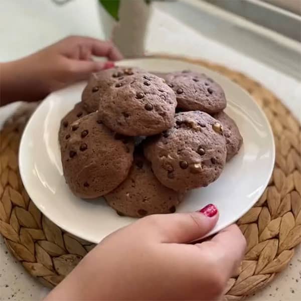 طرز تهیه کوکی شکلات و گردو