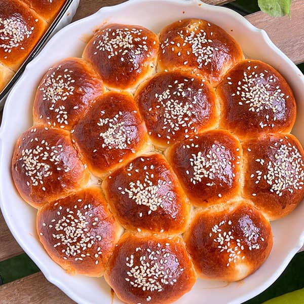 طرز تهیه نان کندو پنیری