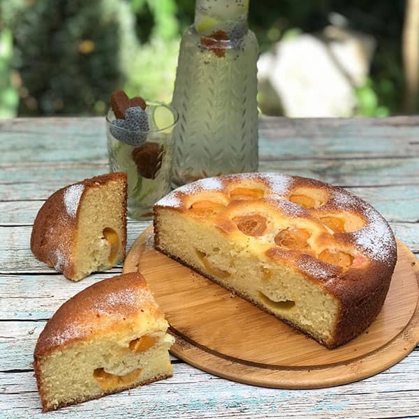 طرز تهیه کیک زردآلو