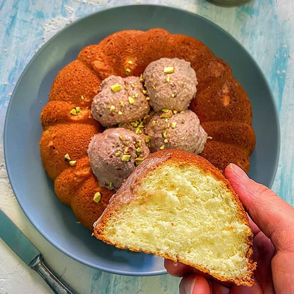 طرز تهیه کیک سفیده تخم مرغ