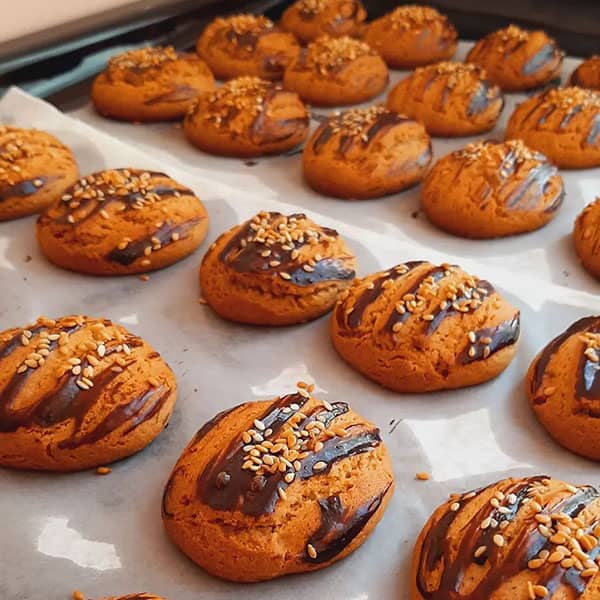 طرز تهیه قرابیه عسل و دارچین