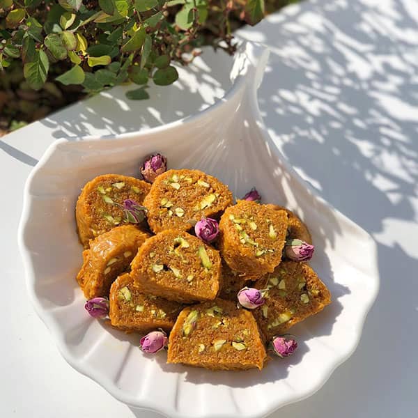 طرز تهیه باقلوای شعریه