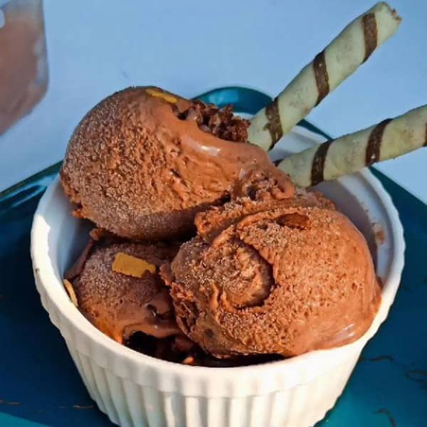 طرز تهیه بستنی کاکائویی بدون خامه طرز تهیه بستنی شکلاتی بدون ثعلب و خامه طرز تهیه بستنی کاکائویی چوبی طرز تهیه بستنی کاکائویی با پودر کاکائو طرز تهیه بستنی شکلاتی با ثعلب بدون خامه طرز تهیه بستنی کاکائویی با ثعلب طرز تهیه بستنی شکلاتی با ثعلب و خامه