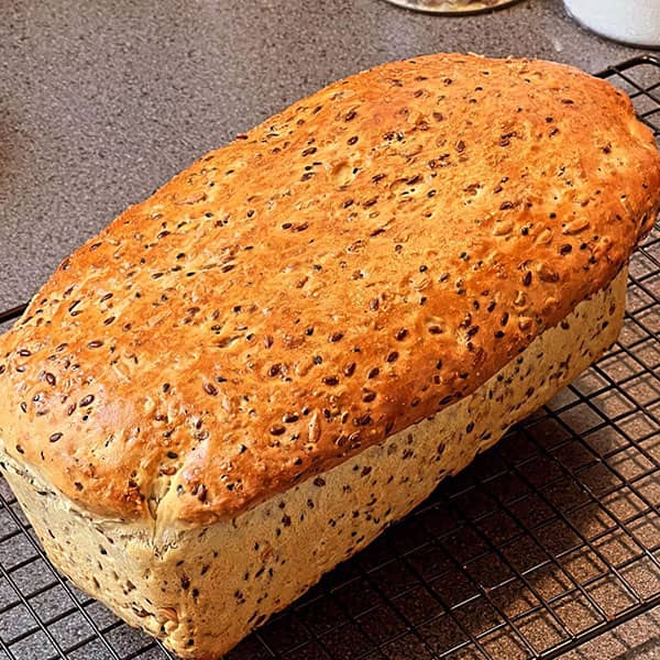 طرز تهیه نان فرانسوی مغزدار