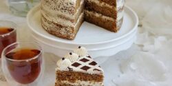 طرز تهیه کیک کاپوچینو خوشمزه و مجلسی مرحله به مرحله