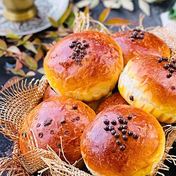 طرز تهیه نان مغزدار شکلاتی