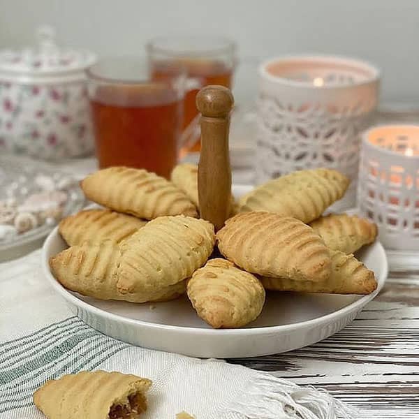 طرز تهیه قرابیه سیب و دارچین