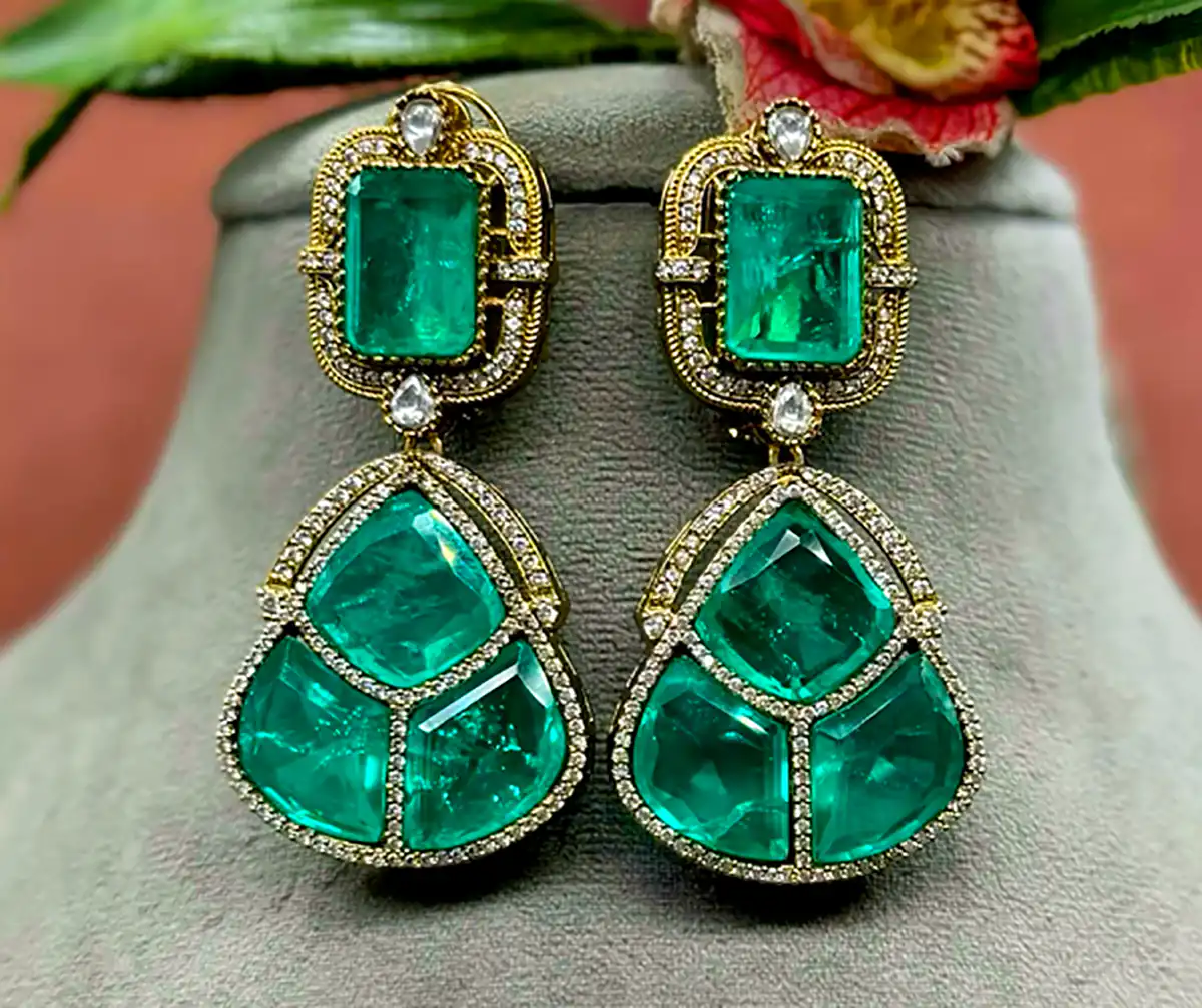 گوشواره مجلسی سبز براق