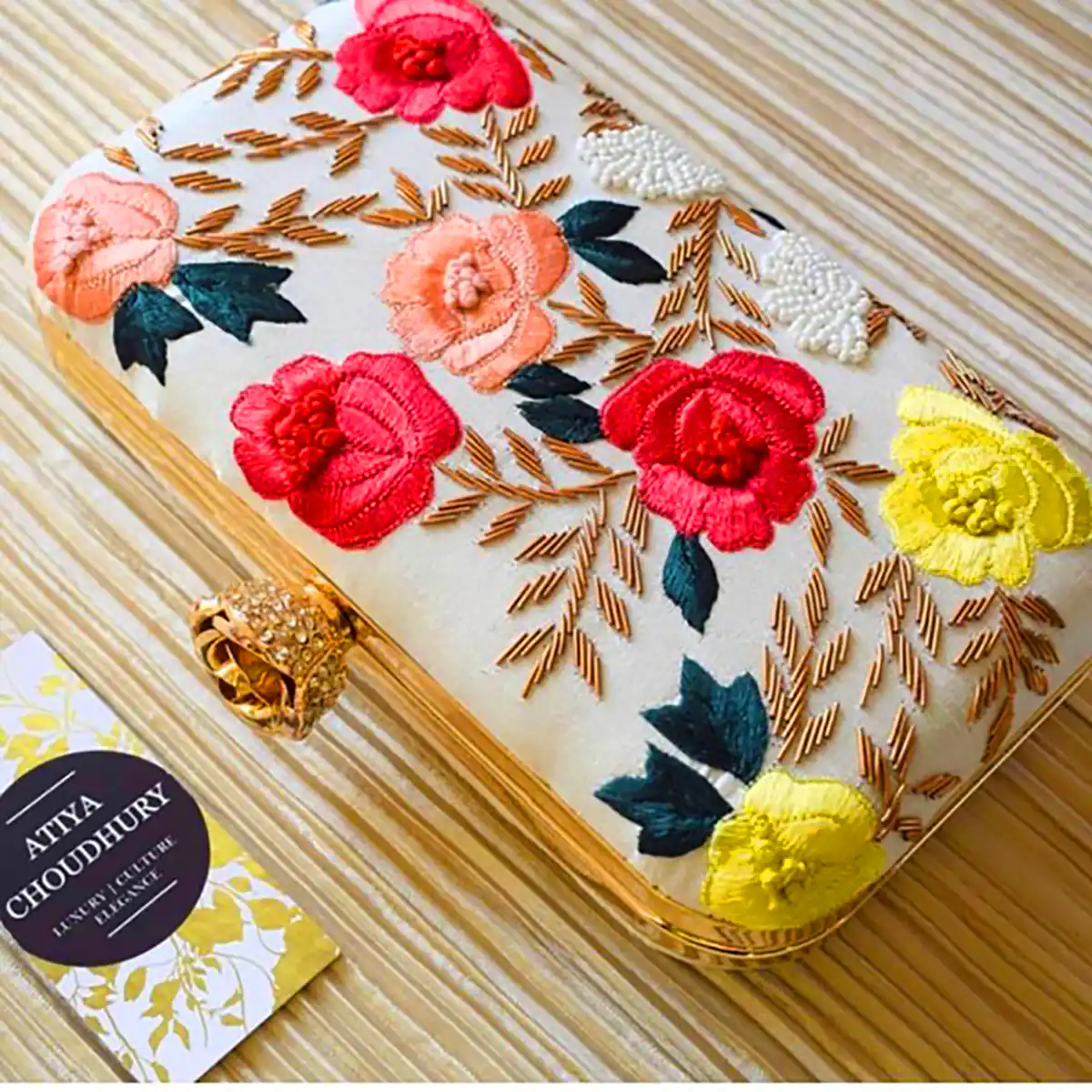کیف مجلسی با گلدوزی 