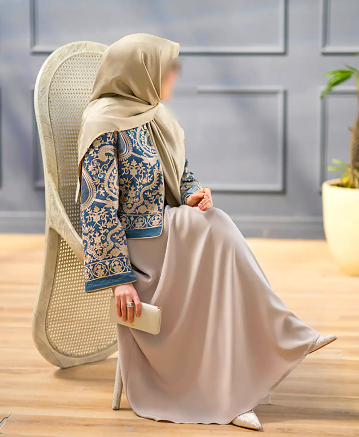 مانتو خاص پوشیده پائیزی