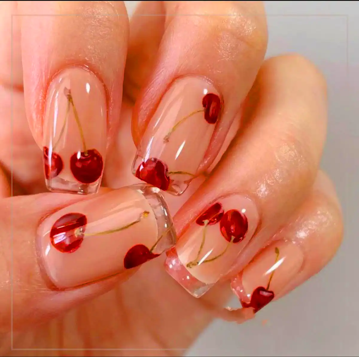 طراحی ناخن گیلاسی فانتزی