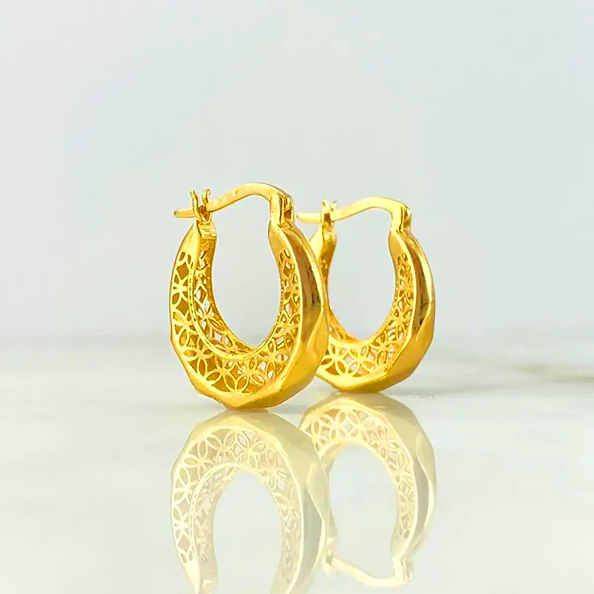 گوشواره حلقه ای مشبک طلایی
