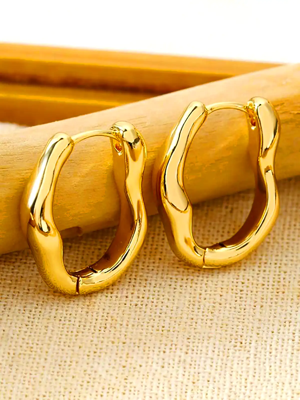 گوشواره طلا حلقه ای مدرن