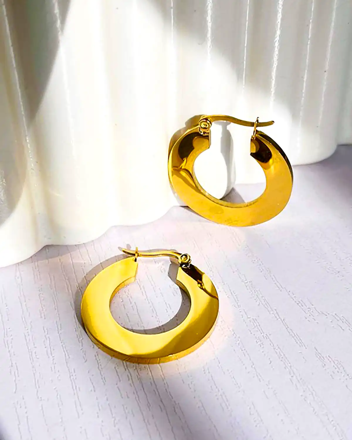 گوشواره طلا حلقه ای مدرن