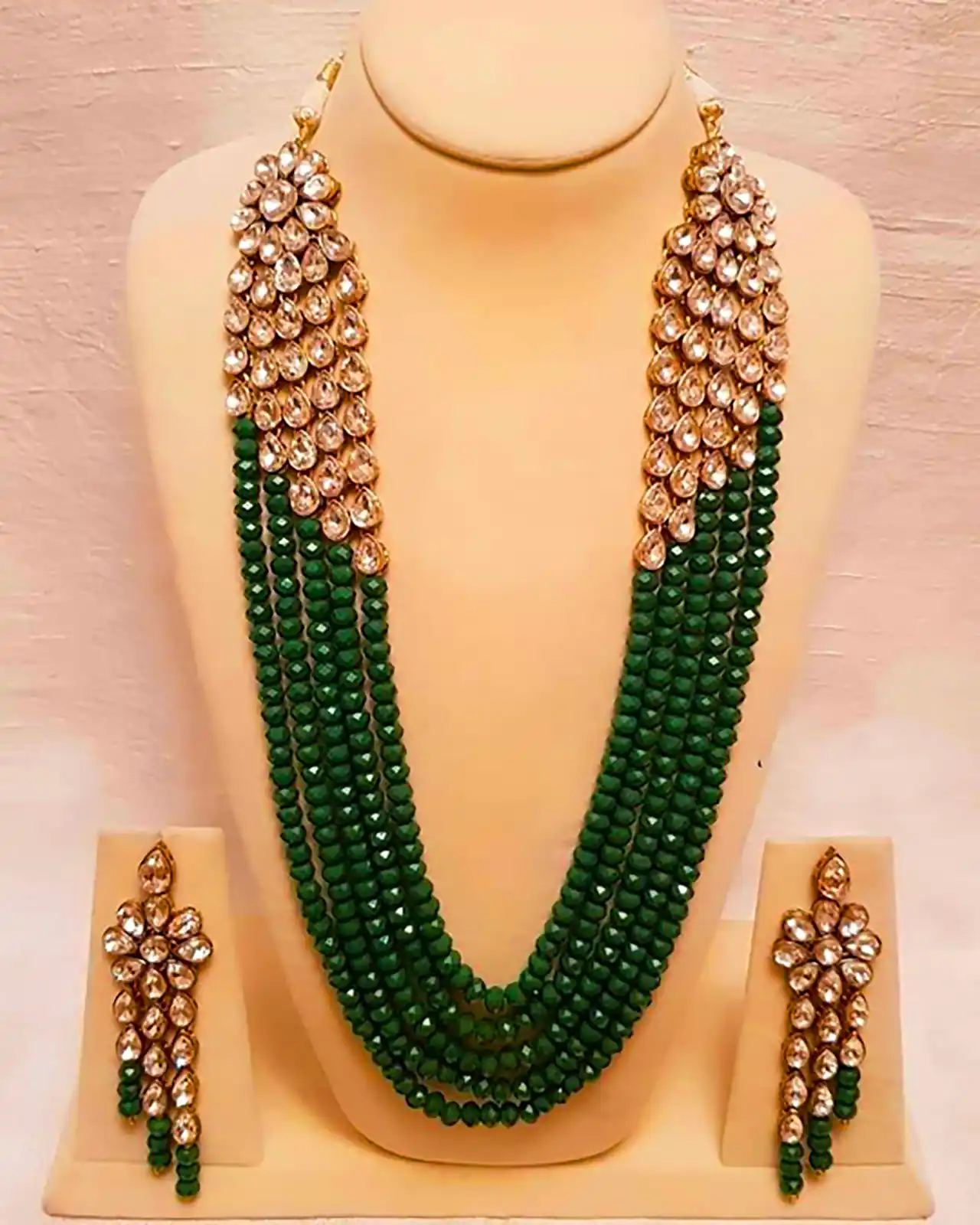 گردنبند رشته ای سبز