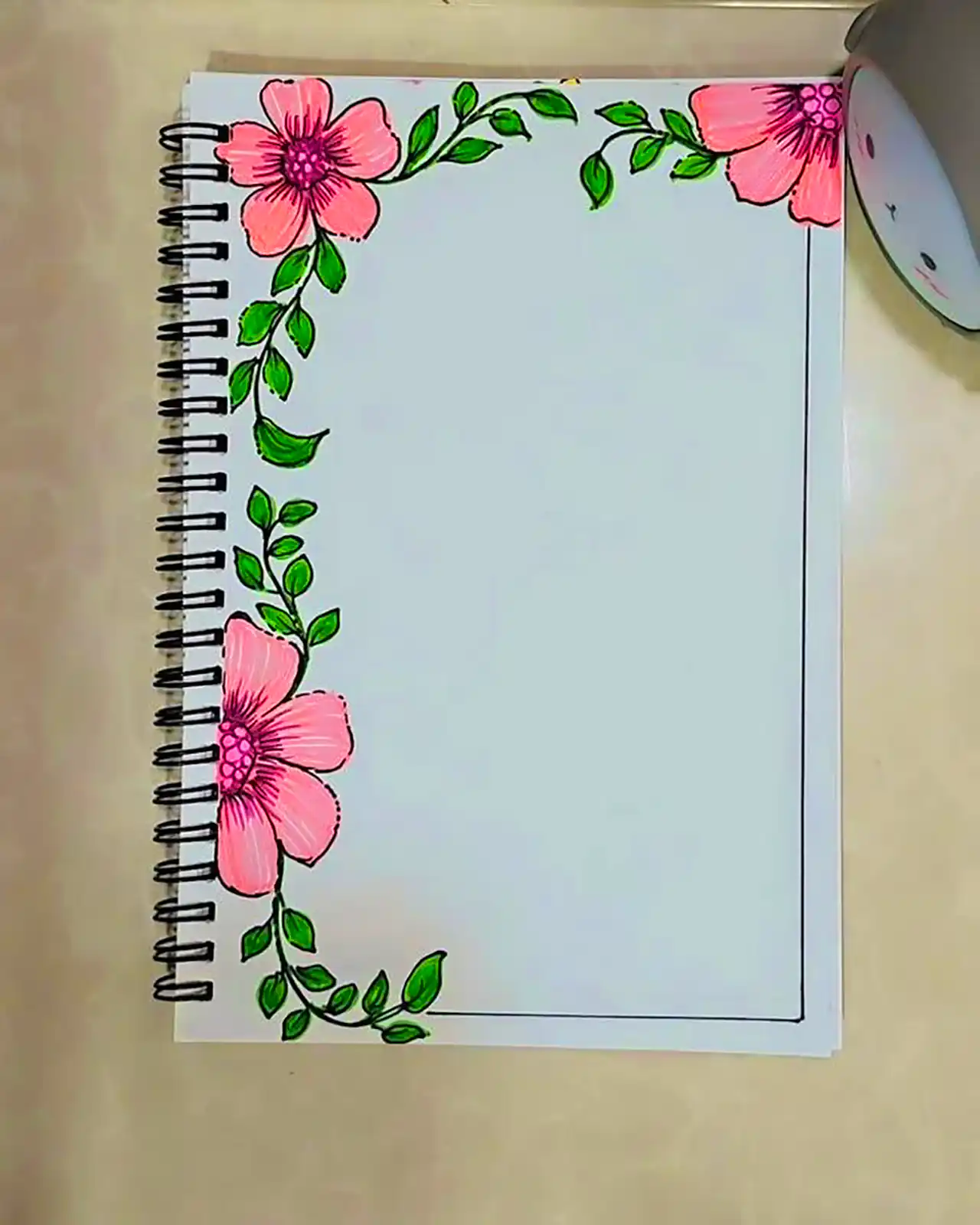 حاشیه دفتر مشق با طرح گل