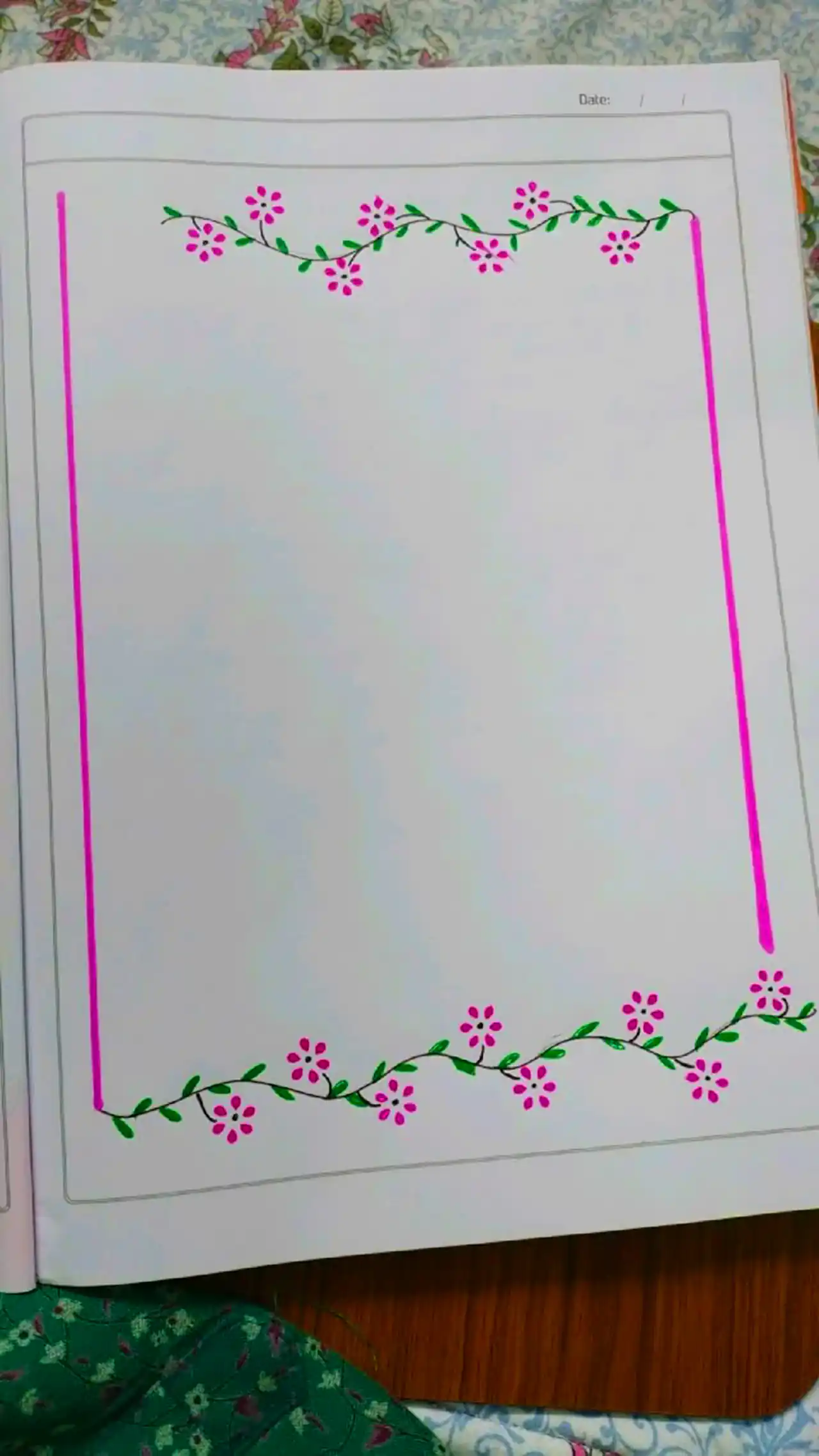 حاشیه دفتر مشق با طرح گل