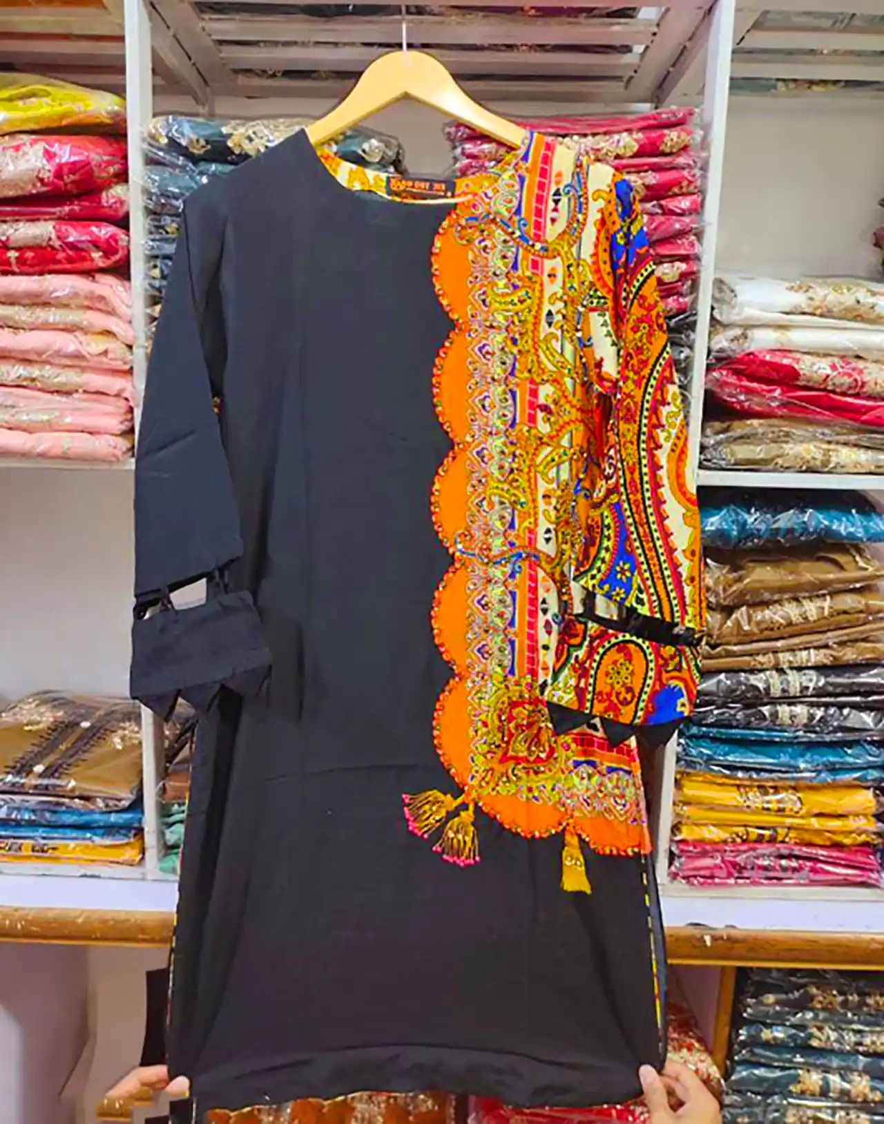 شومیز نخی طرح دار