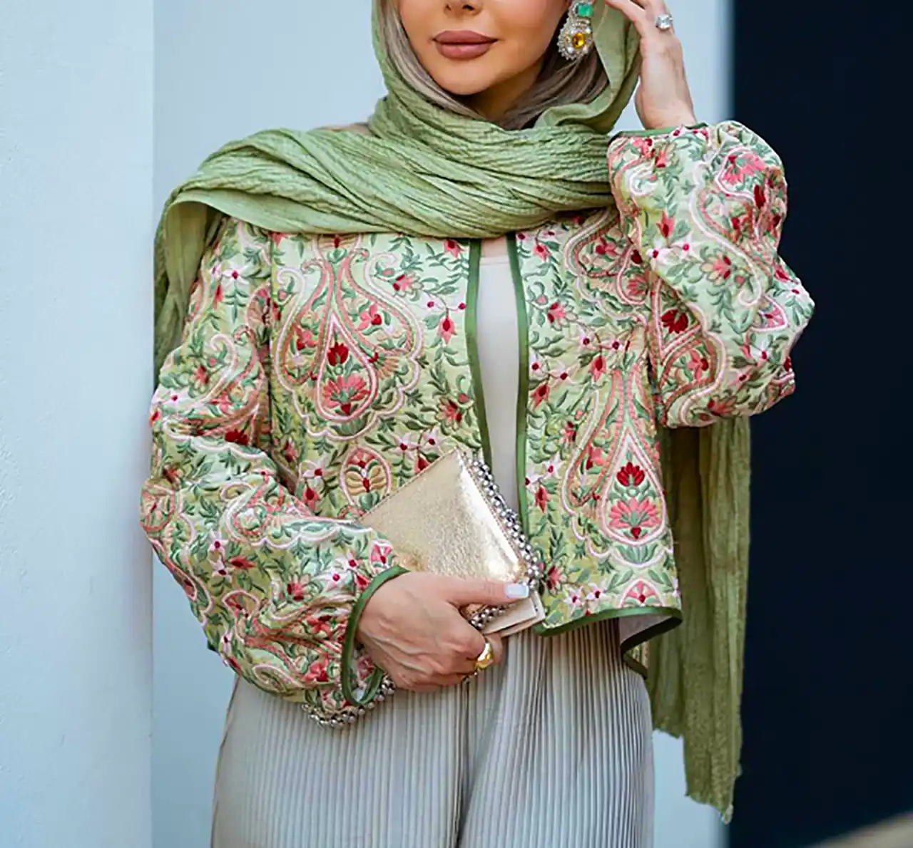 پوشش ساده طبیعی و دلنشین