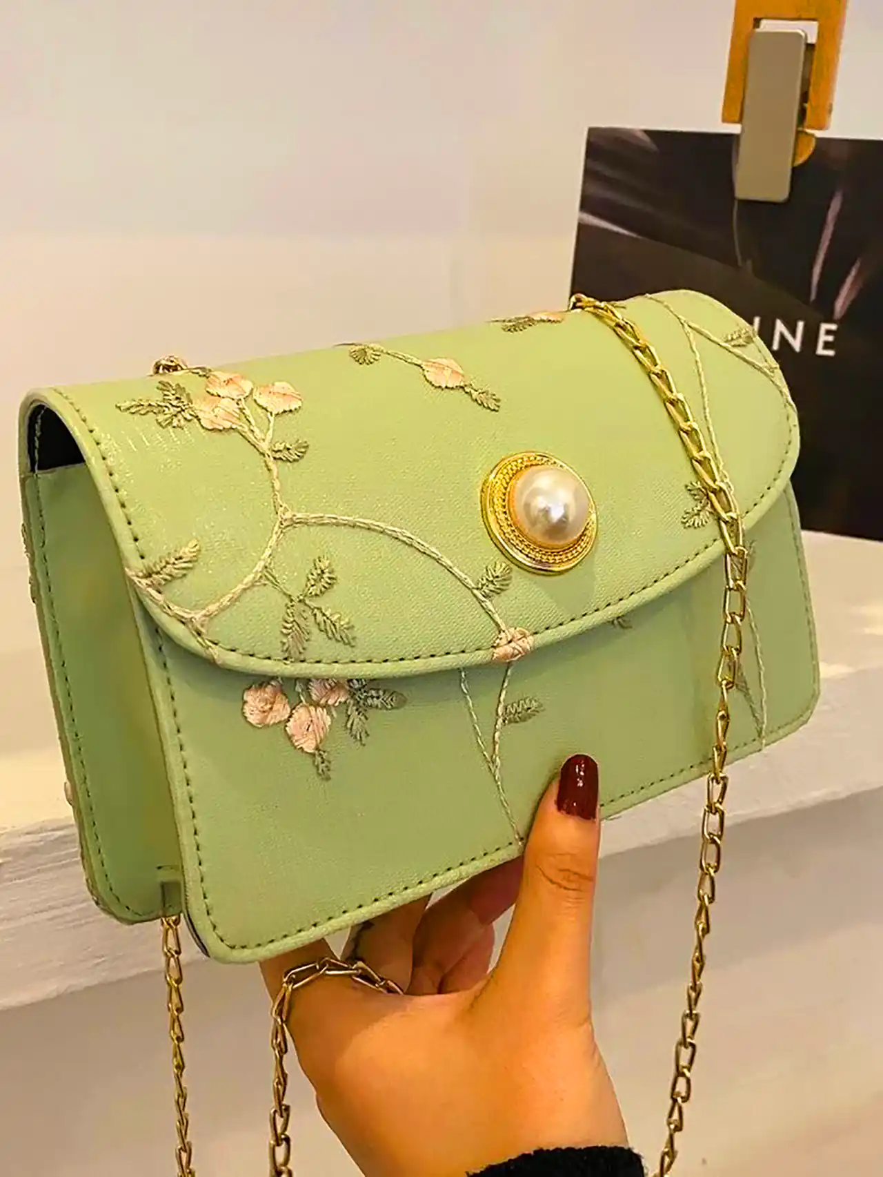 کیف گلدوزی شیک و زیبا 