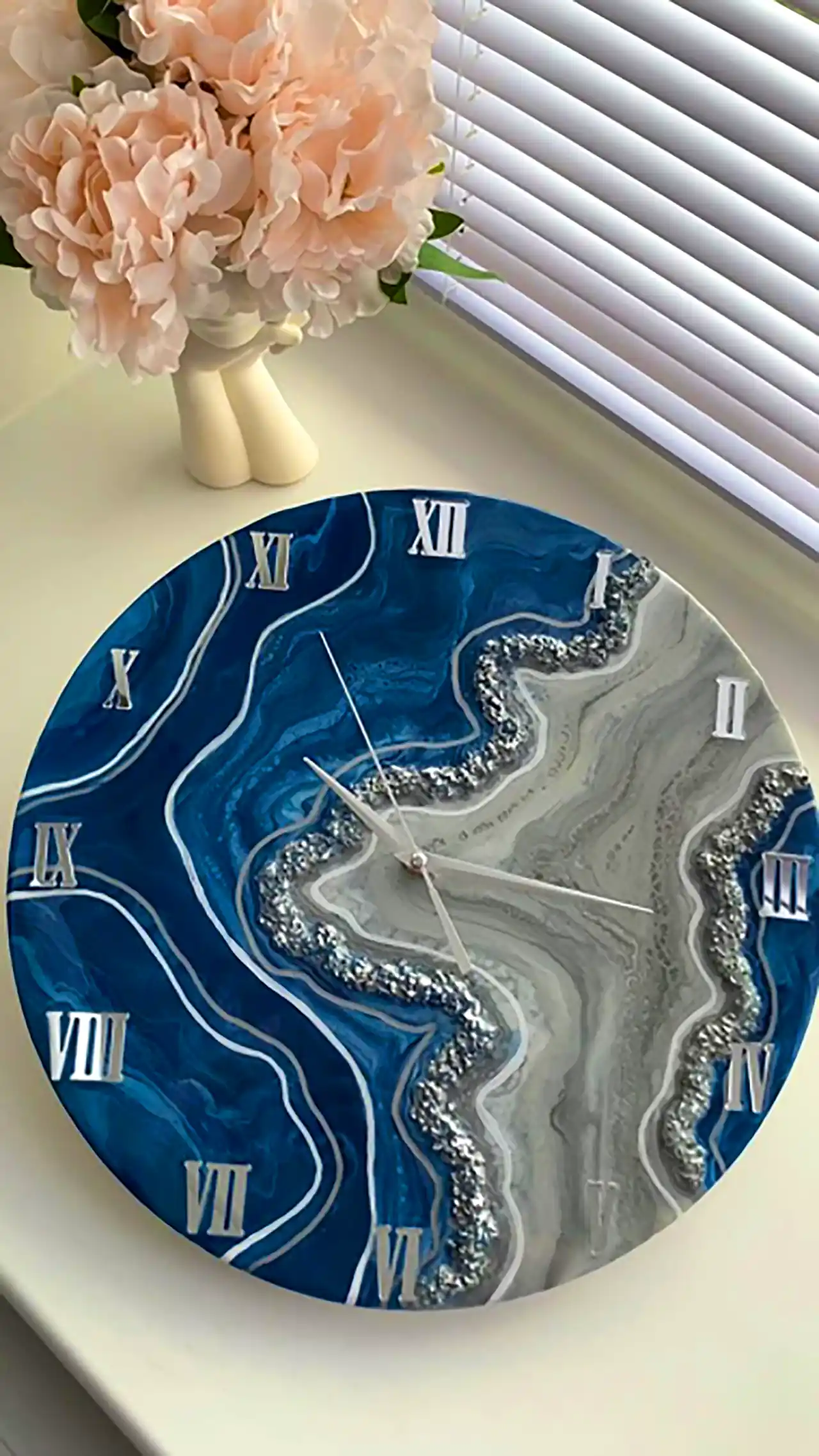 ساعت دیواری رومیزی هنری