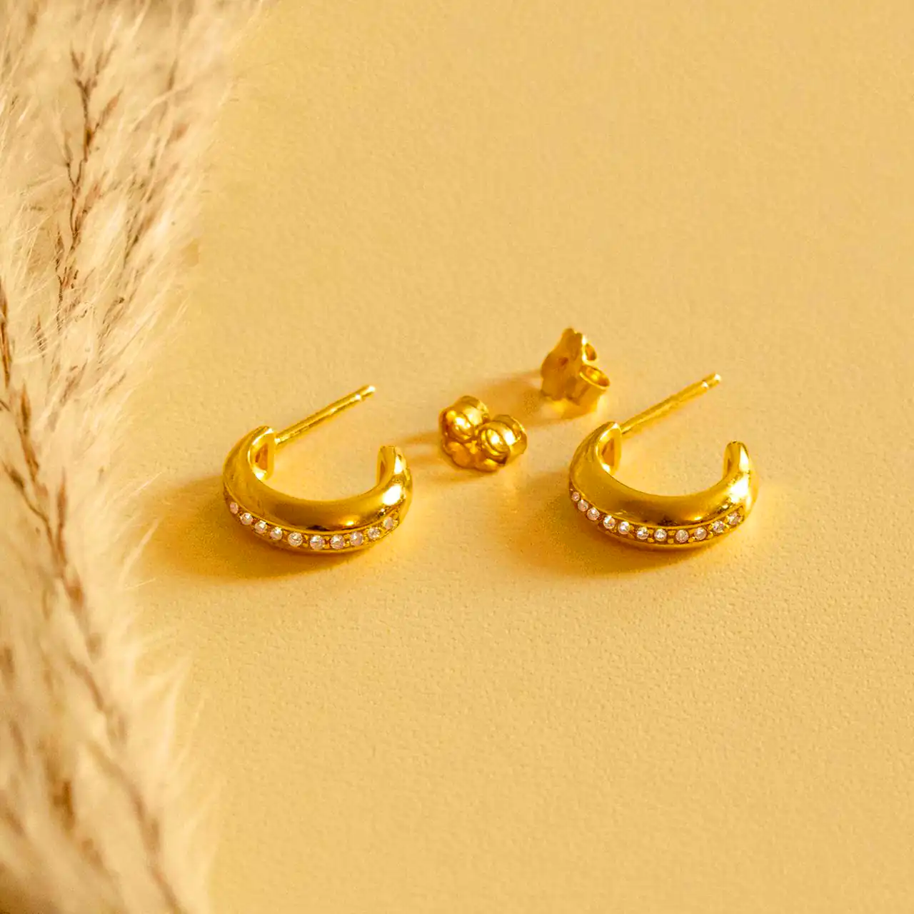 گوشواره میخی خاص و مینیمال