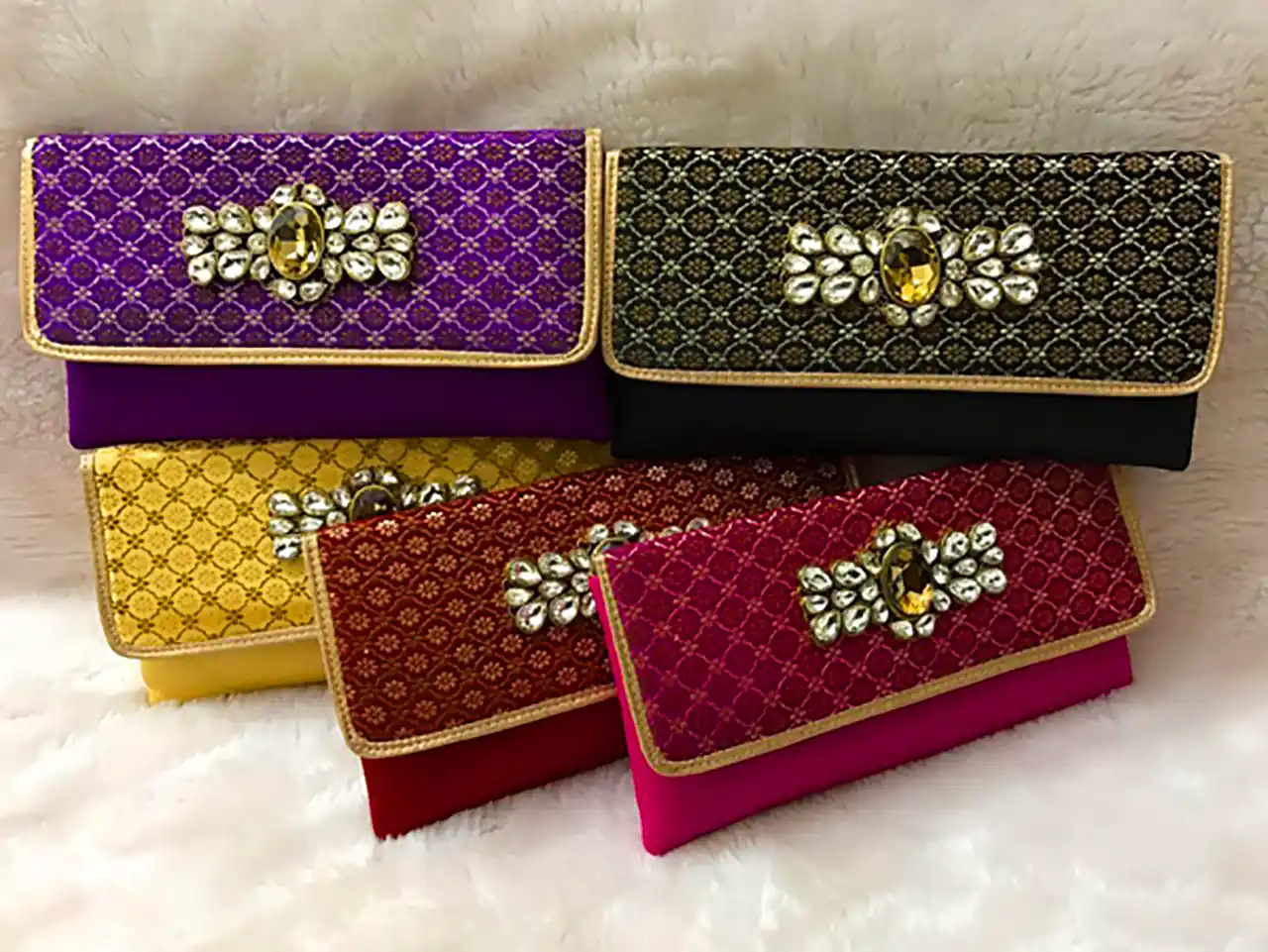 کیف دستی جواهردوزی