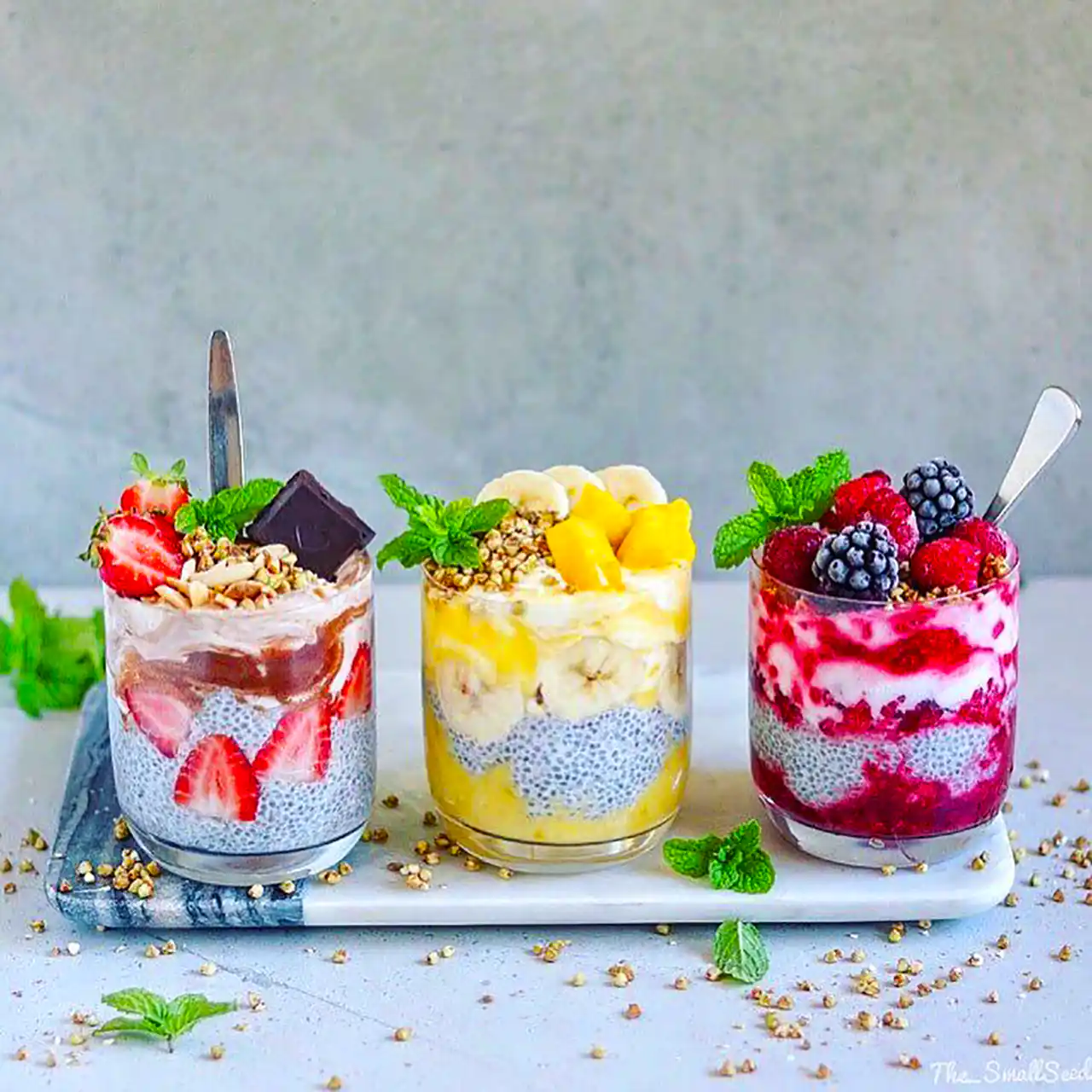 دسر لایه ای با تخم شربتی 